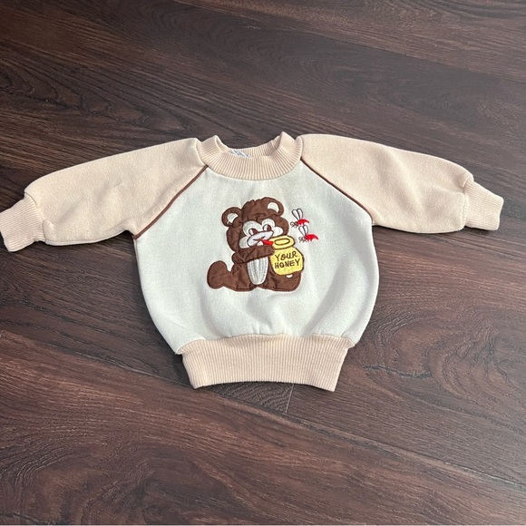 Vintage Montgomery Ward Infant Honey Bear Tan Sweatshirt Newborn 3-6 months - Picture 1 of 7